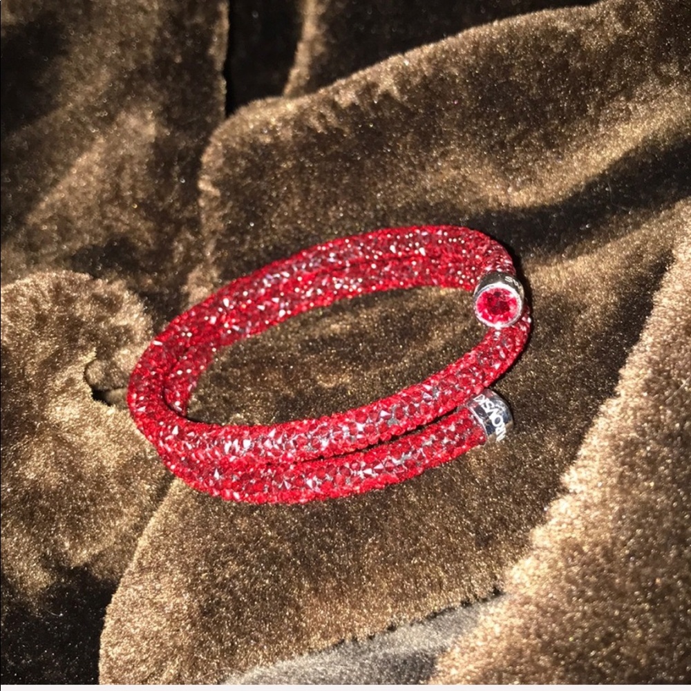 Swarovski Red
Crystaldust Wrap Bracelet